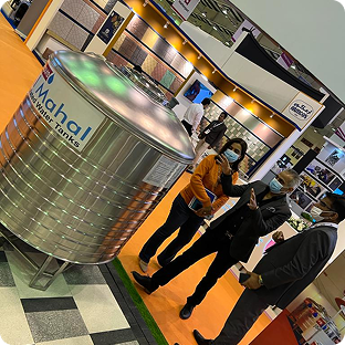 Workshop manufacturing scene